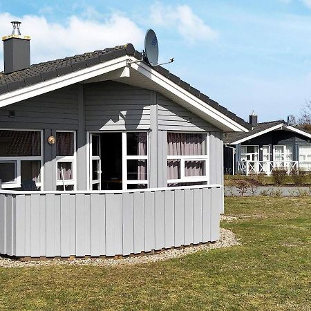 Three-Bedroom Holiday home in Grömitz 19 Exterior foto